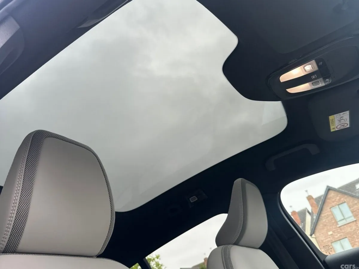 Volvo EC40 SUV, Electric, 2026, Silver