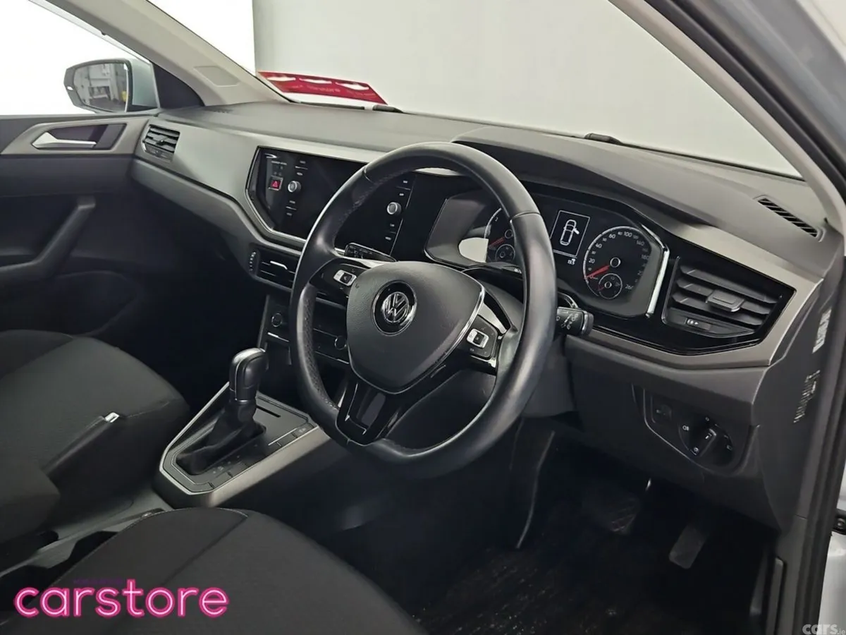 Volkswagen Polo Hatchback, Petrol, 2018, Silver