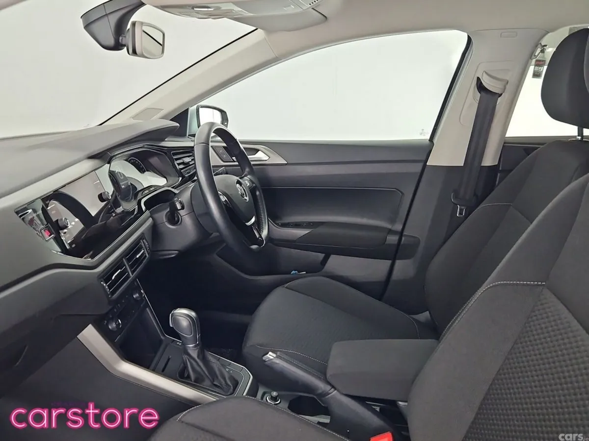 Volkswagen Polo Hatchback, Petrol, 2018, Silver