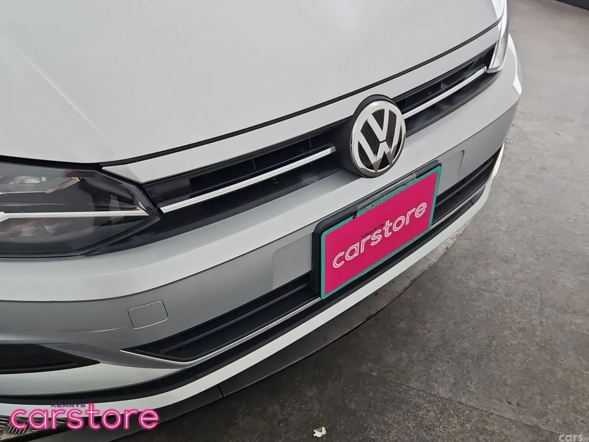 Volkswagen Polo Hatchback, Petrol, 2018, Silver