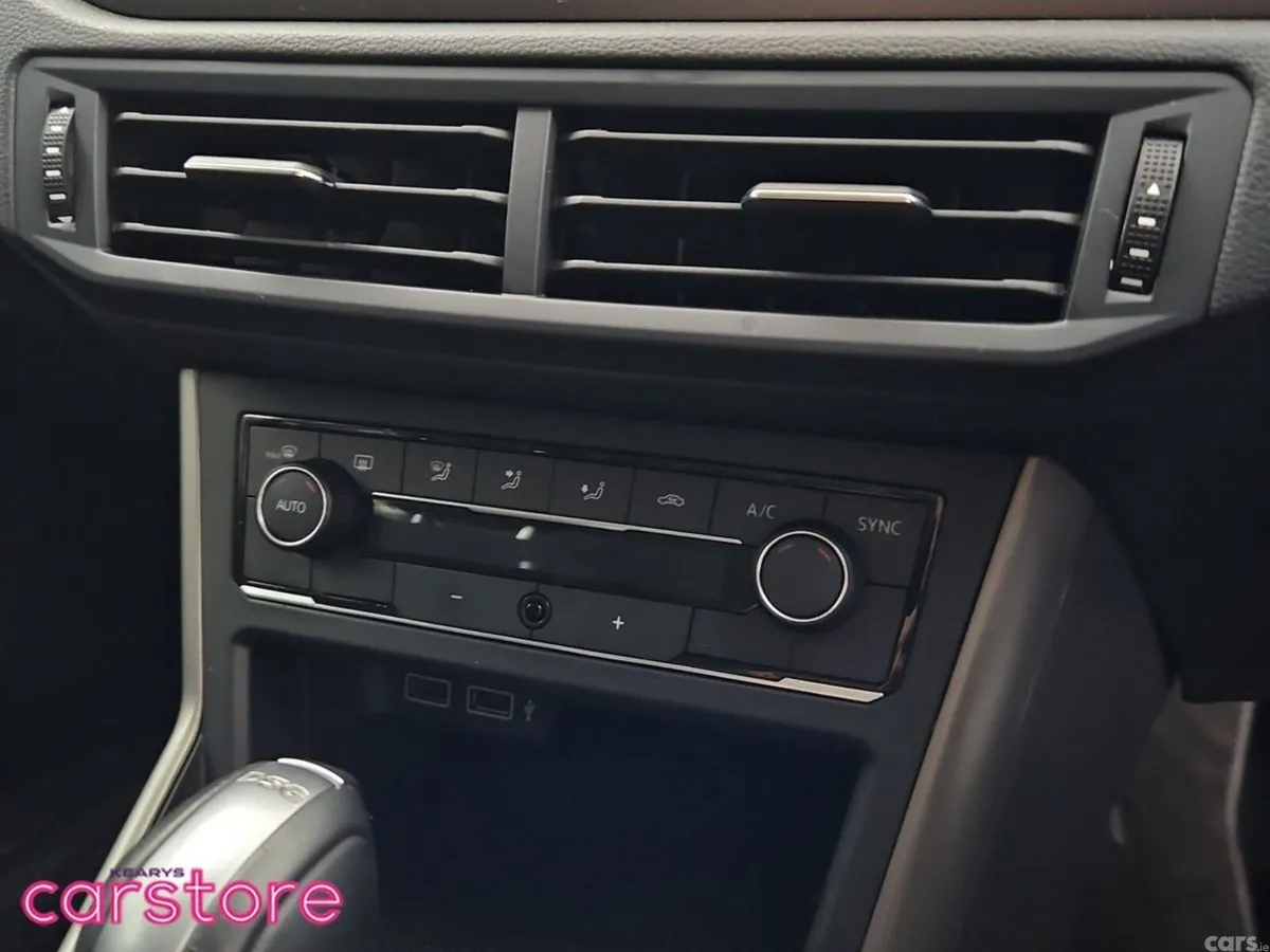 Volkswagen Polo Hatchback, Petrol, 2018, Silver