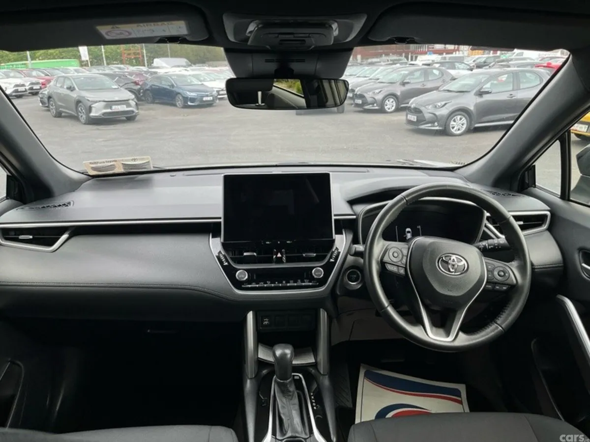 Toyota Corolla Cross Hatchback, Petrol Hybrid, 2024, Black
