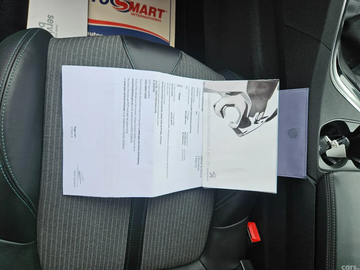 Peugeot 5008 SUV, Diesel, 2021, White