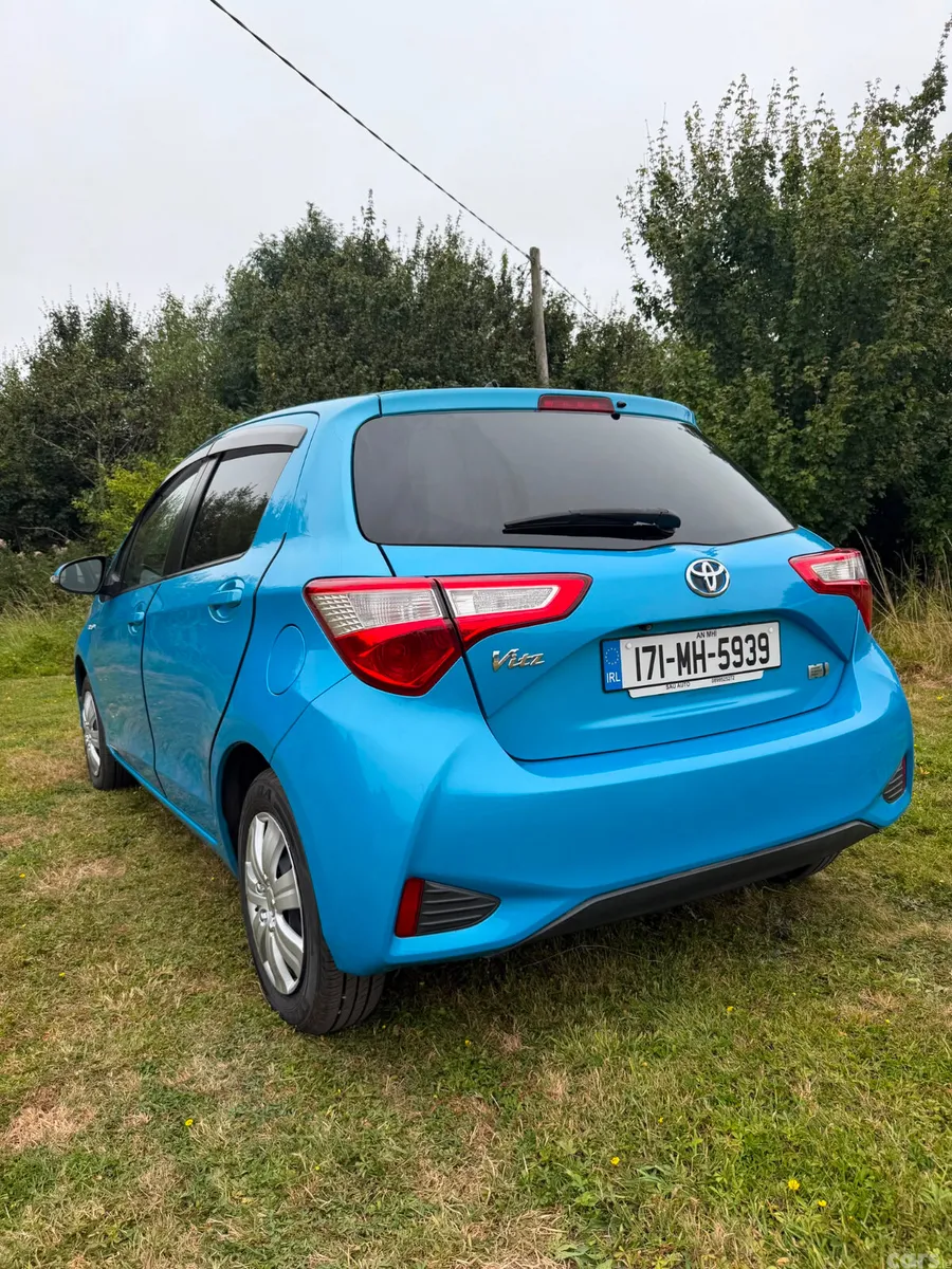 Toyota Vitz Hatchback, Petrol Hybrid, 2017, Blue