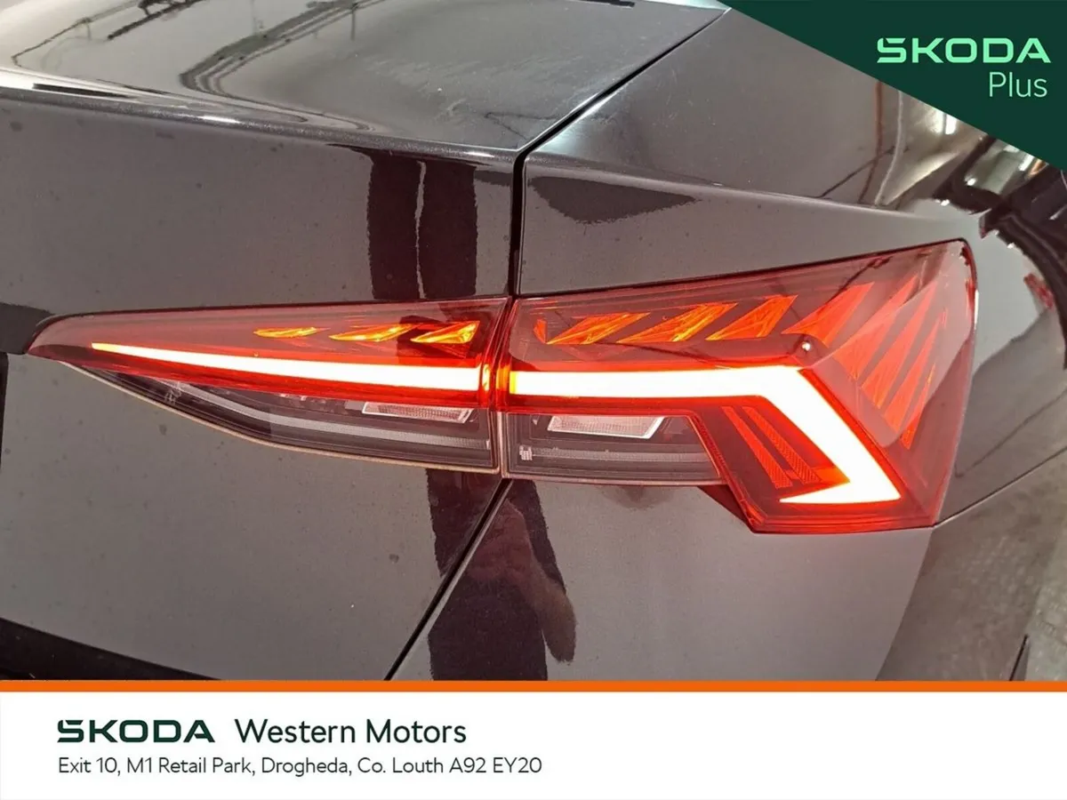 Skoda Octavia Saloon, Diesel, 2024, Black
