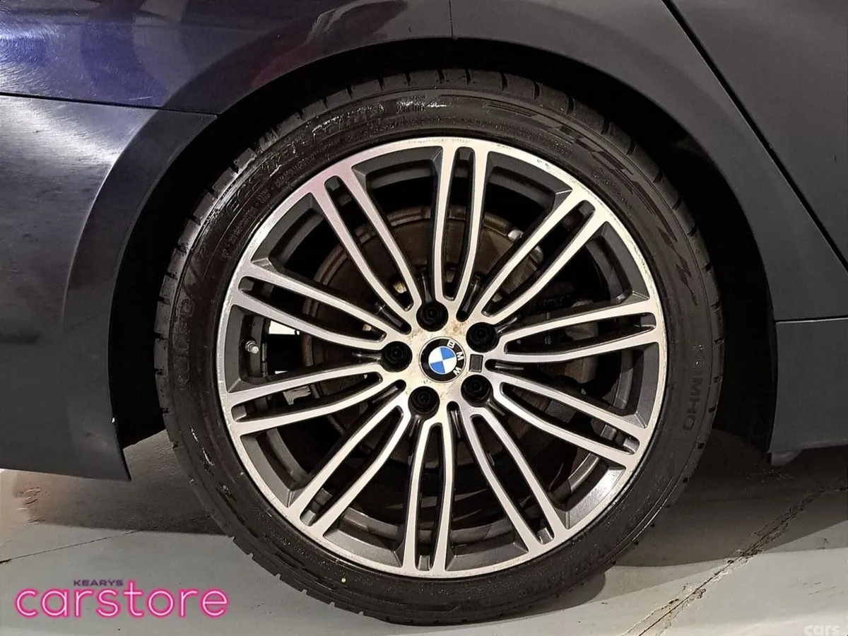 BMW 5-Series Estate, Diesel, 2019, Black