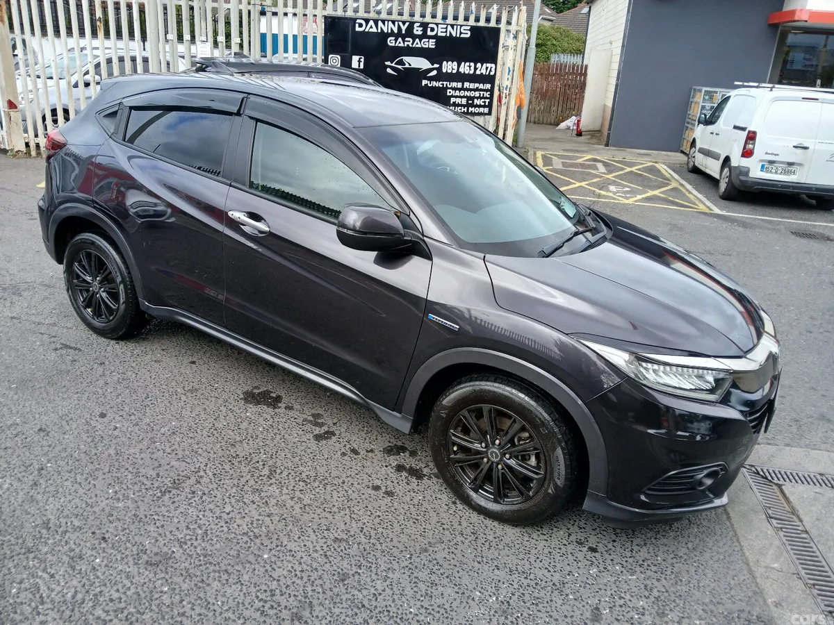 Honda Vezel MPV, Petrol Hybrid, 2020, Black