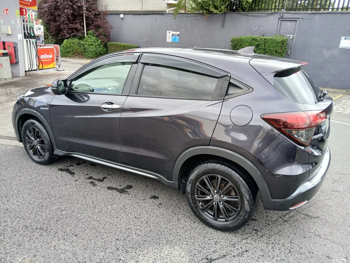 Honda Vezel MPV, Petrol Hybrid, 2020, Black