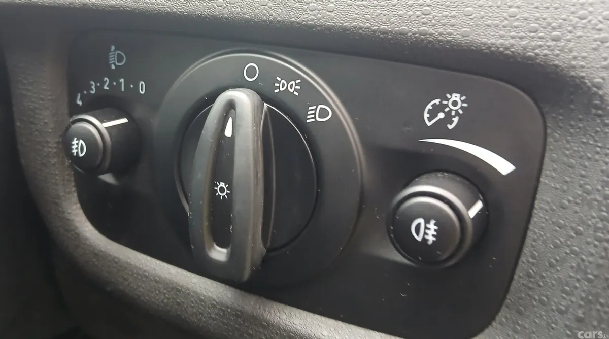 Ford Fiesta Hatchback, Petrol, 2016, Silver