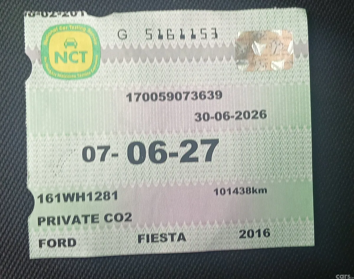 Ford Fiesta Hatchback, Petrol, 2016, Silver