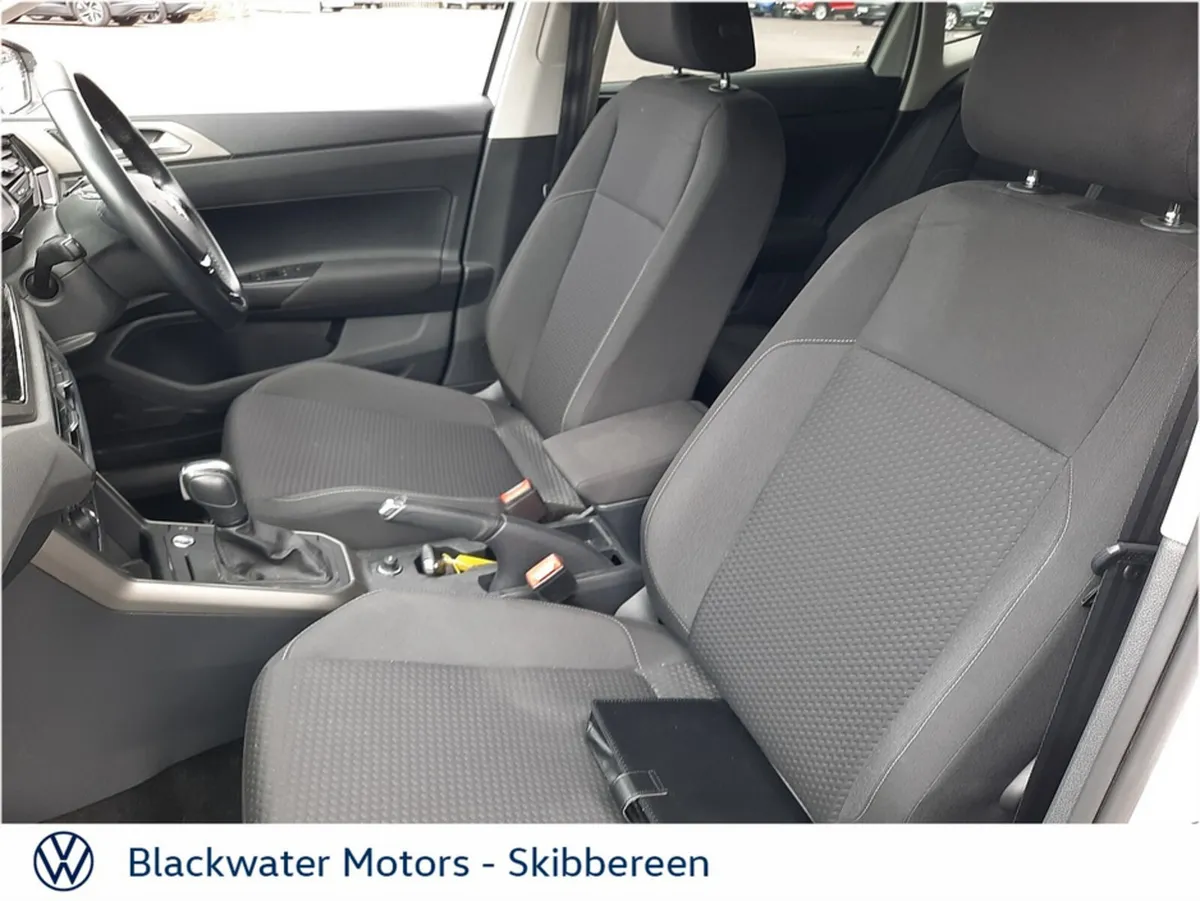 Volkswagen Polo Hatchback, Petrol, 2020, White