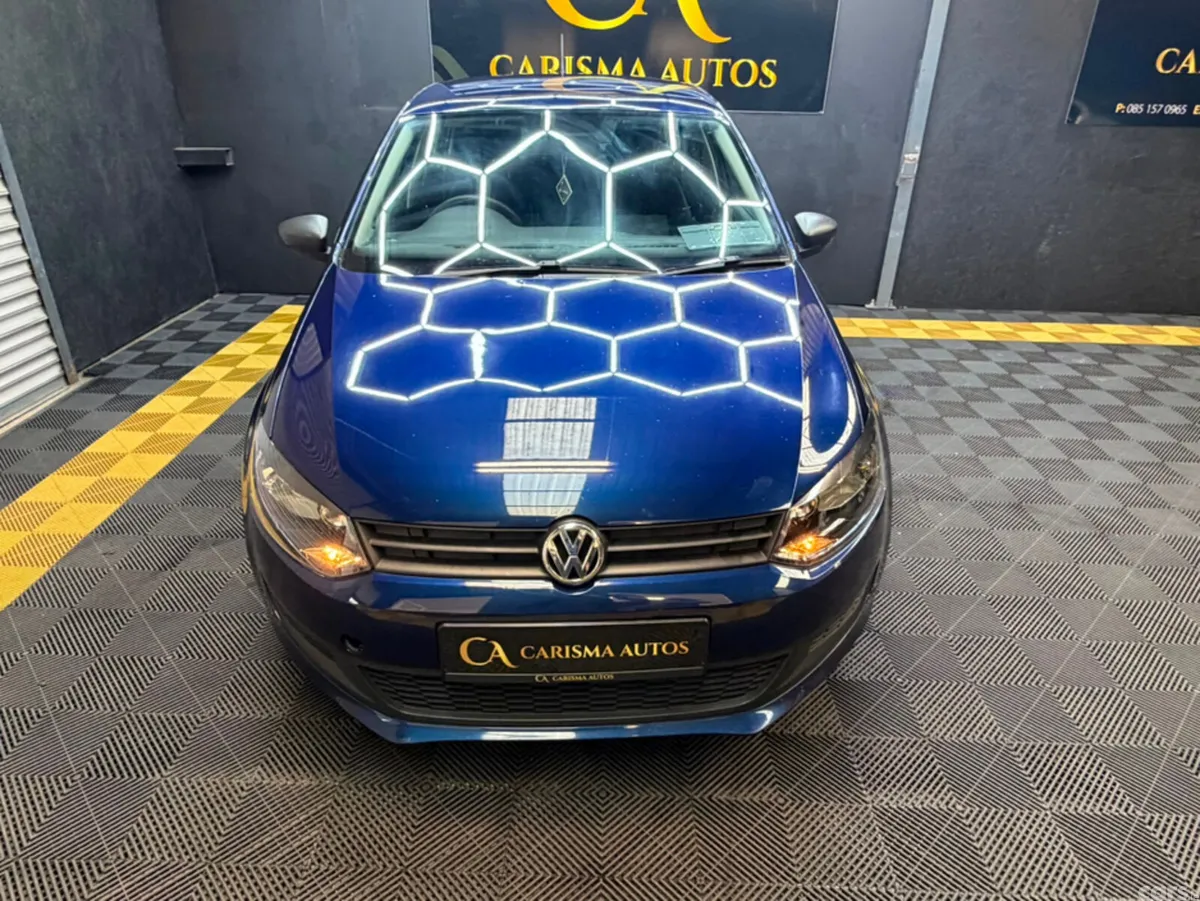 Volkswagen Polo Hatchback, Petrol, 2012, Blue