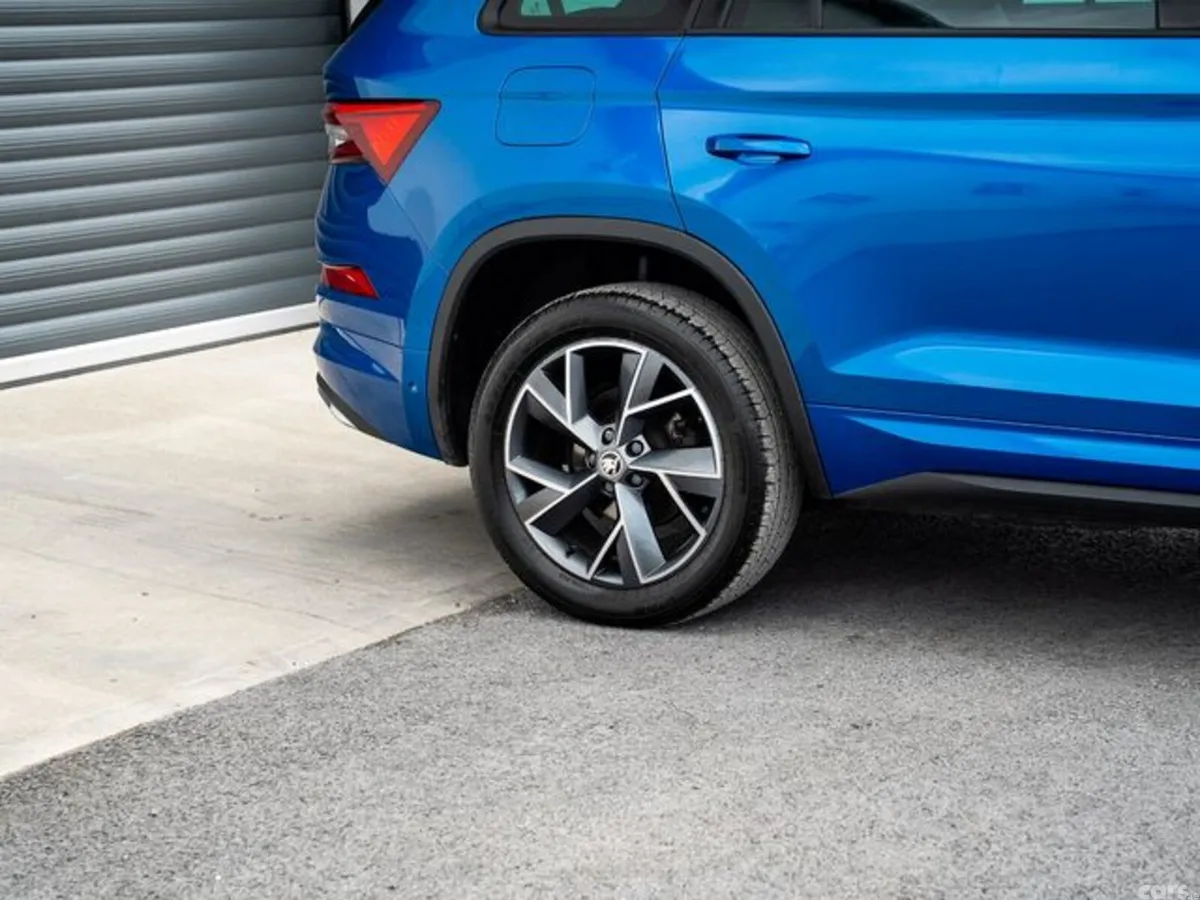 Skoda Kodiaq Estate, Diesel, 2023, Blue