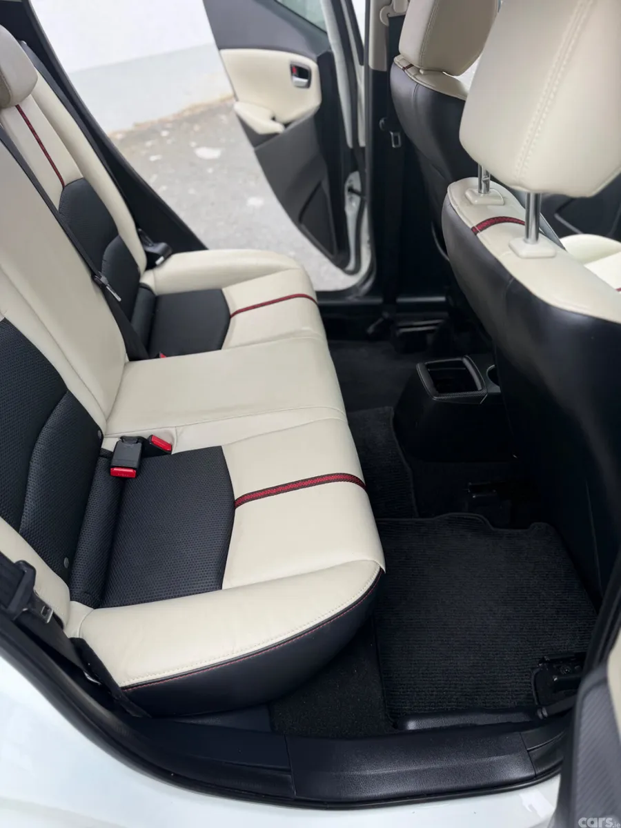 Mazda Demio MPV, Petrol, 2015, White