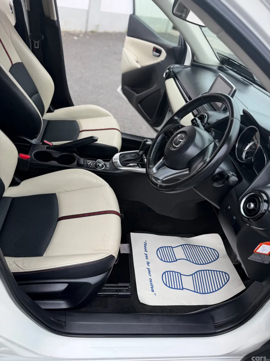 Mazda Demio MPV, Petrol, 2015, White