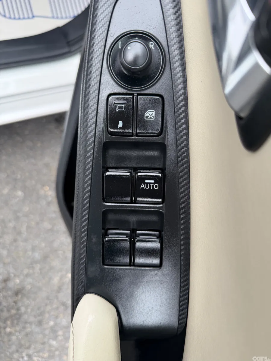 Mazda Demio MPV, Petrol, 2015, White