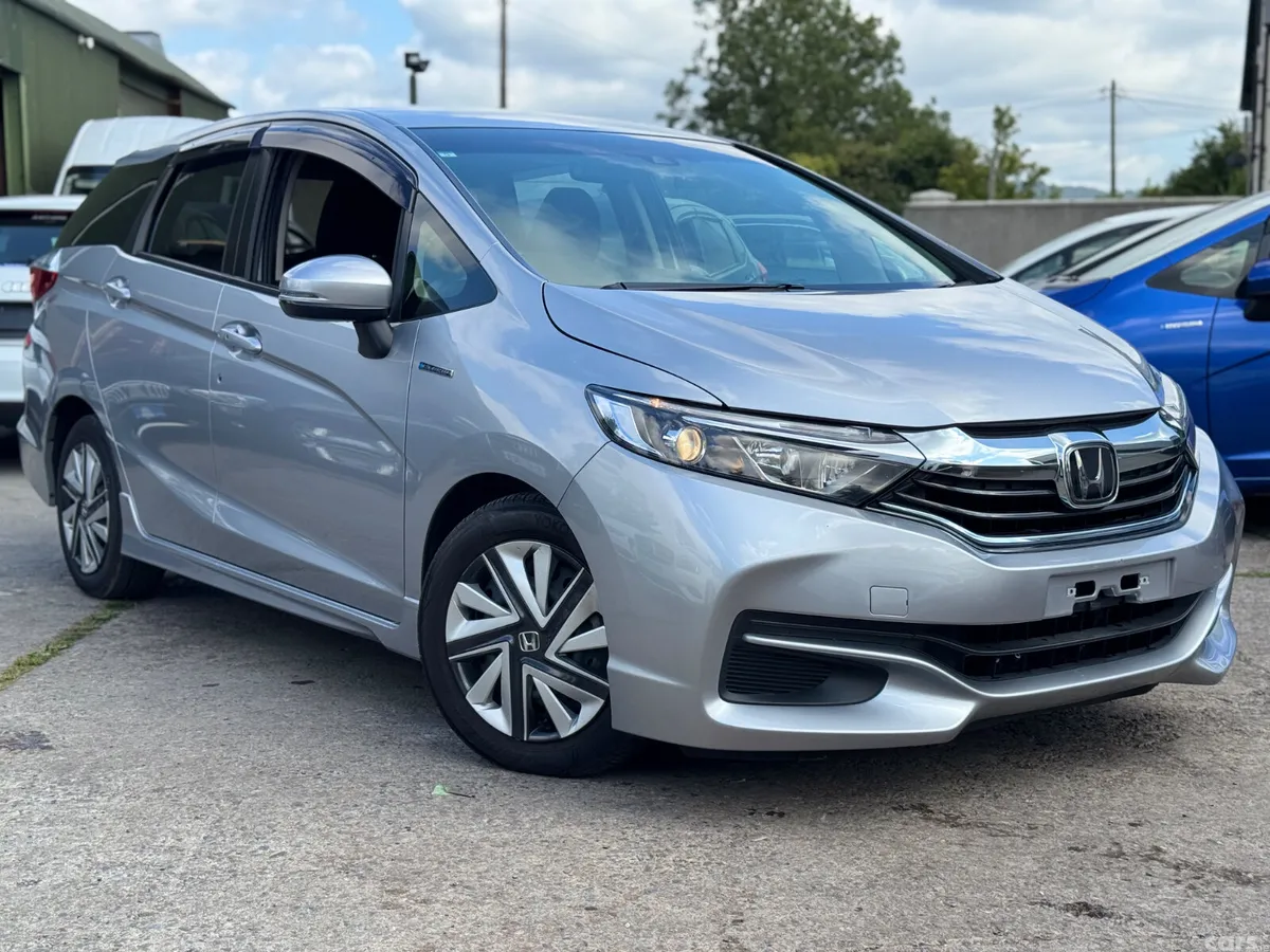 Honda Shuttle Estate, Petrol Hybrid, 2019, Silver