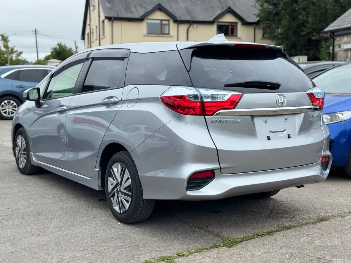 Honda Shuttle Estate, Petrol Hybrid, 2019, Silver