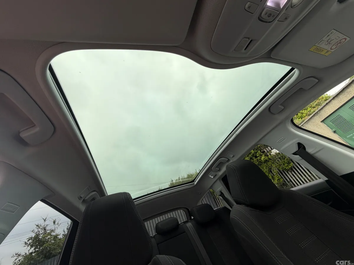 Peugeot 308 Estate, Petrol, 2017, White