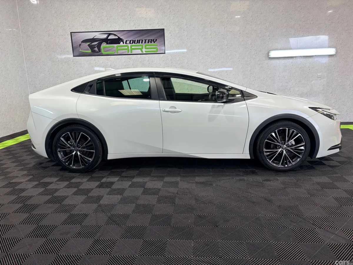 Toyota Prius Hatchback, Petrol Hybrid, 2023, White