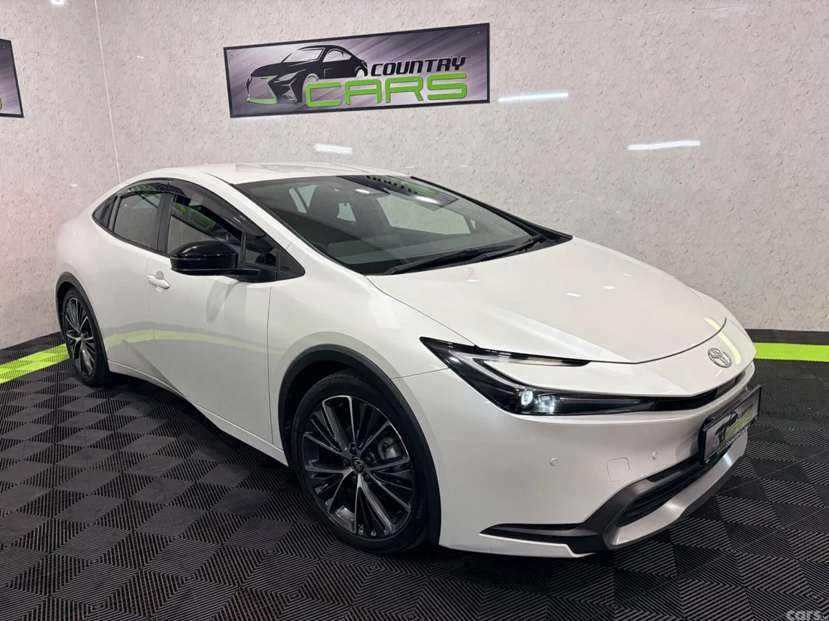 Toyota Prius Hatchback, Petrol Hybrid, 2023, White