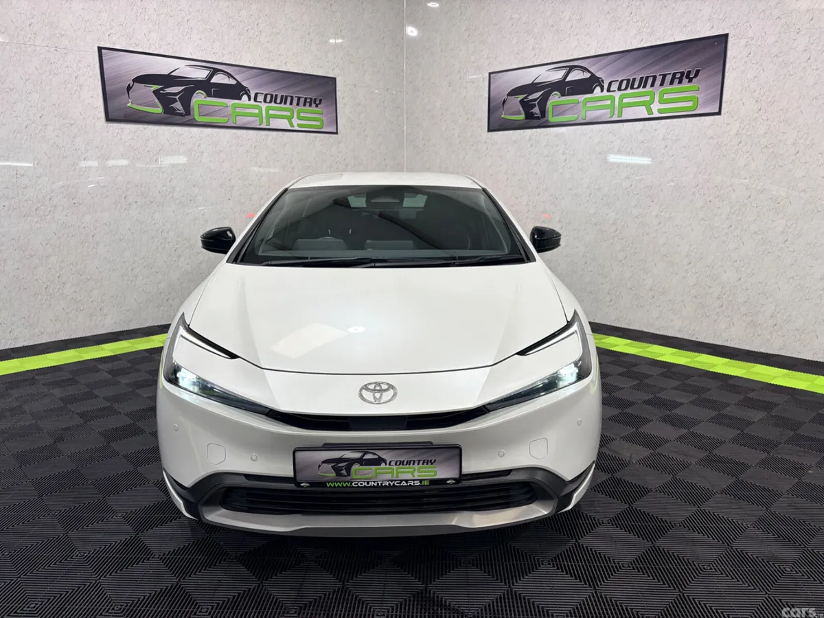 Toyota Prius Hatchback, Petrol Hybrid, 2023, White