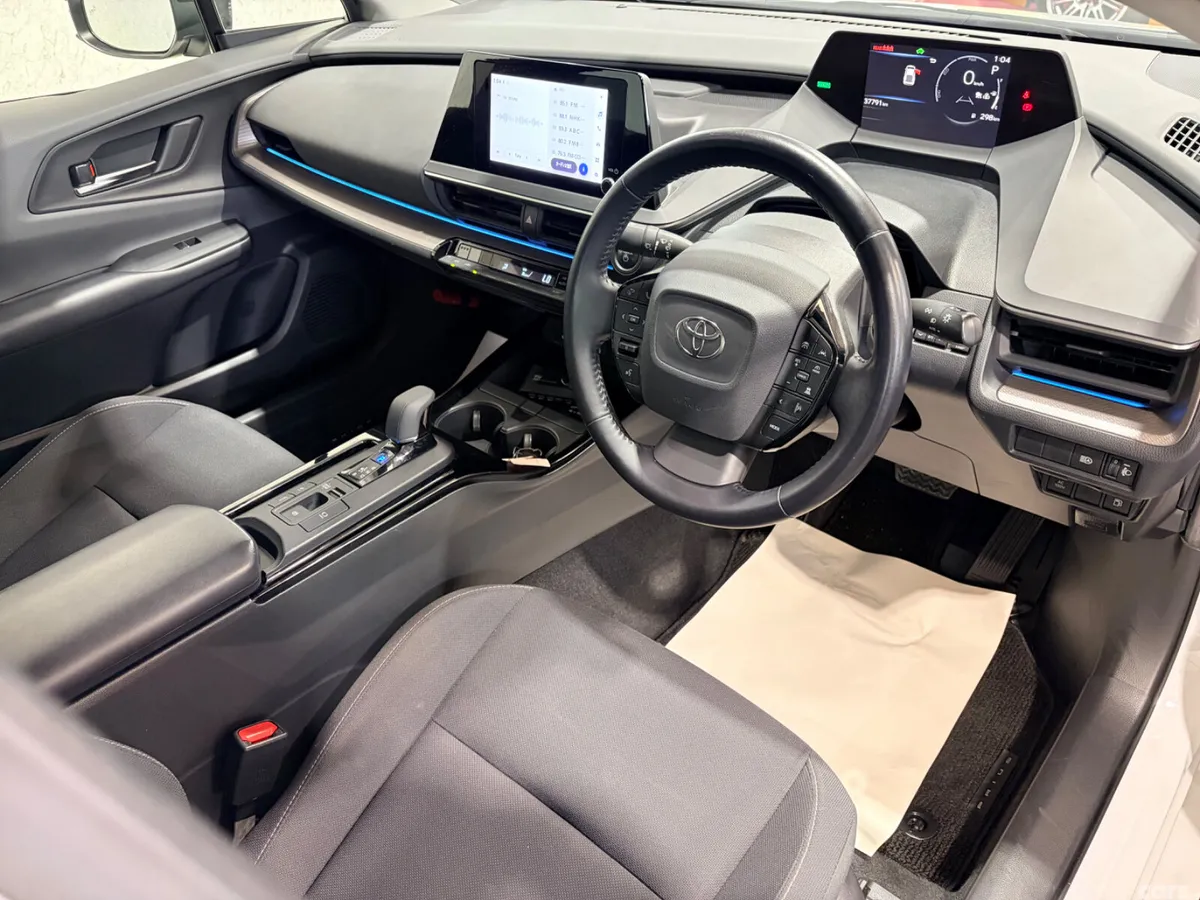 Toyota Prius Hatchback, Petrol Hybrid, 2023, White