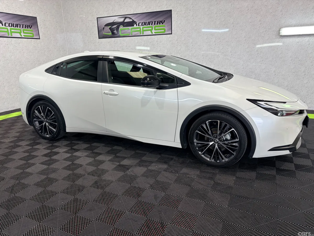 Toyota Prius Hatchback, Petrol Hybrid, 2023, White