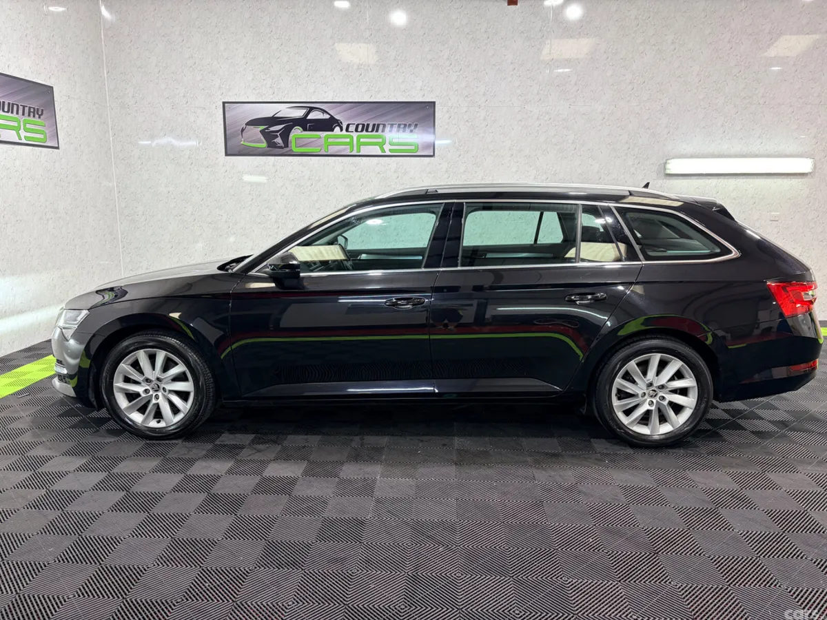 Skoda Superb Estate, Diesel, 2022, Black