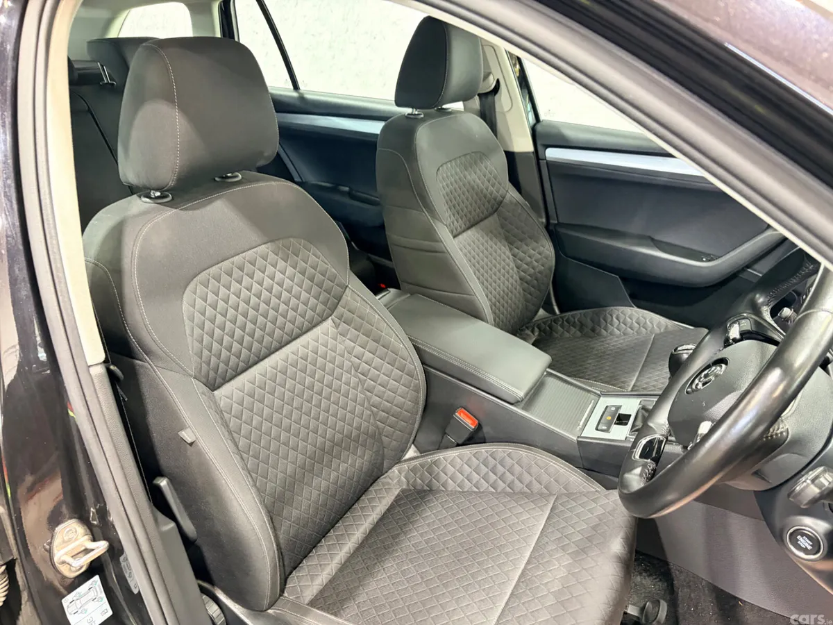 Skoda Superb Estate, Diesel, 2022, Black