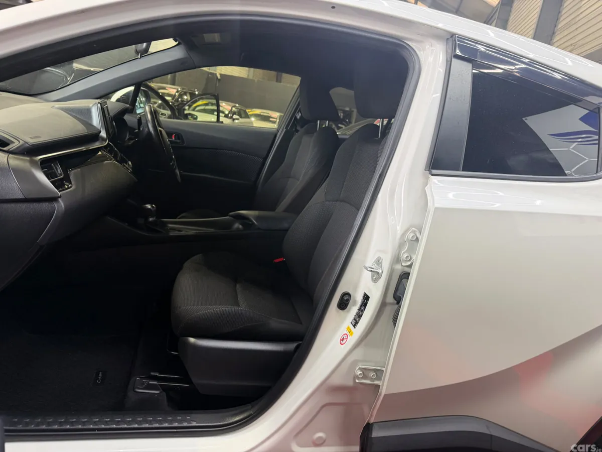 Toyota C-HR Van, Petrol Hybrid, 2018, White