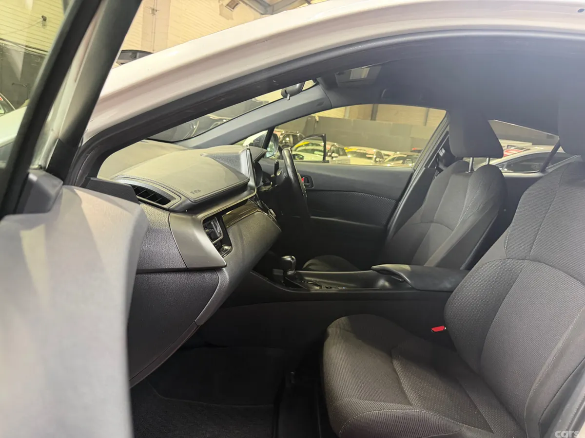 Toyota C-HR Van, Petrol Hybrid, 2018, White
