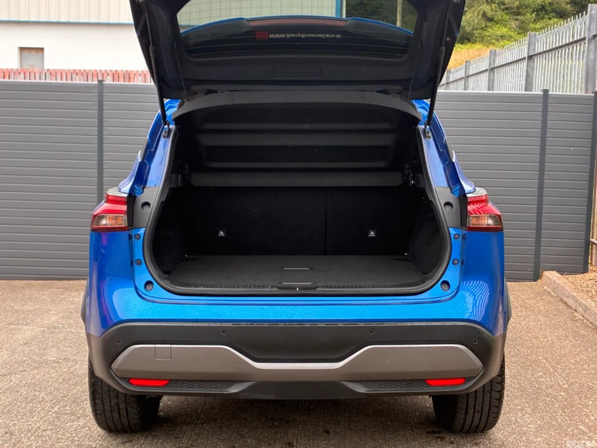 Nissan Qashqai SUV, Petrol Hybrid, 2024, Blue