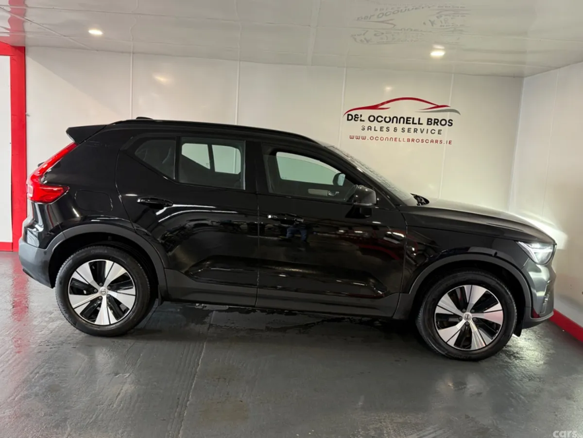 Volvo XC40 Estate, Petrol Plug-in Hybrid, 2023, Black