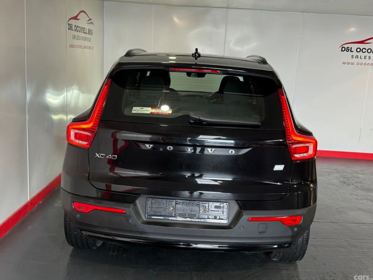 Volvo XC40 Estate, Petrol Plug-in Hybrid, 2023, Black