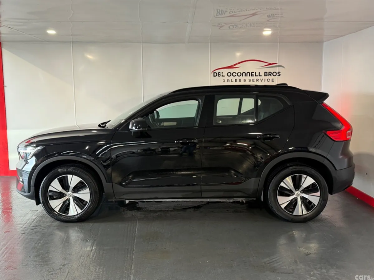 Volvo XC40 Estate, Petrol Plug-in Hybrid, 2023, Black