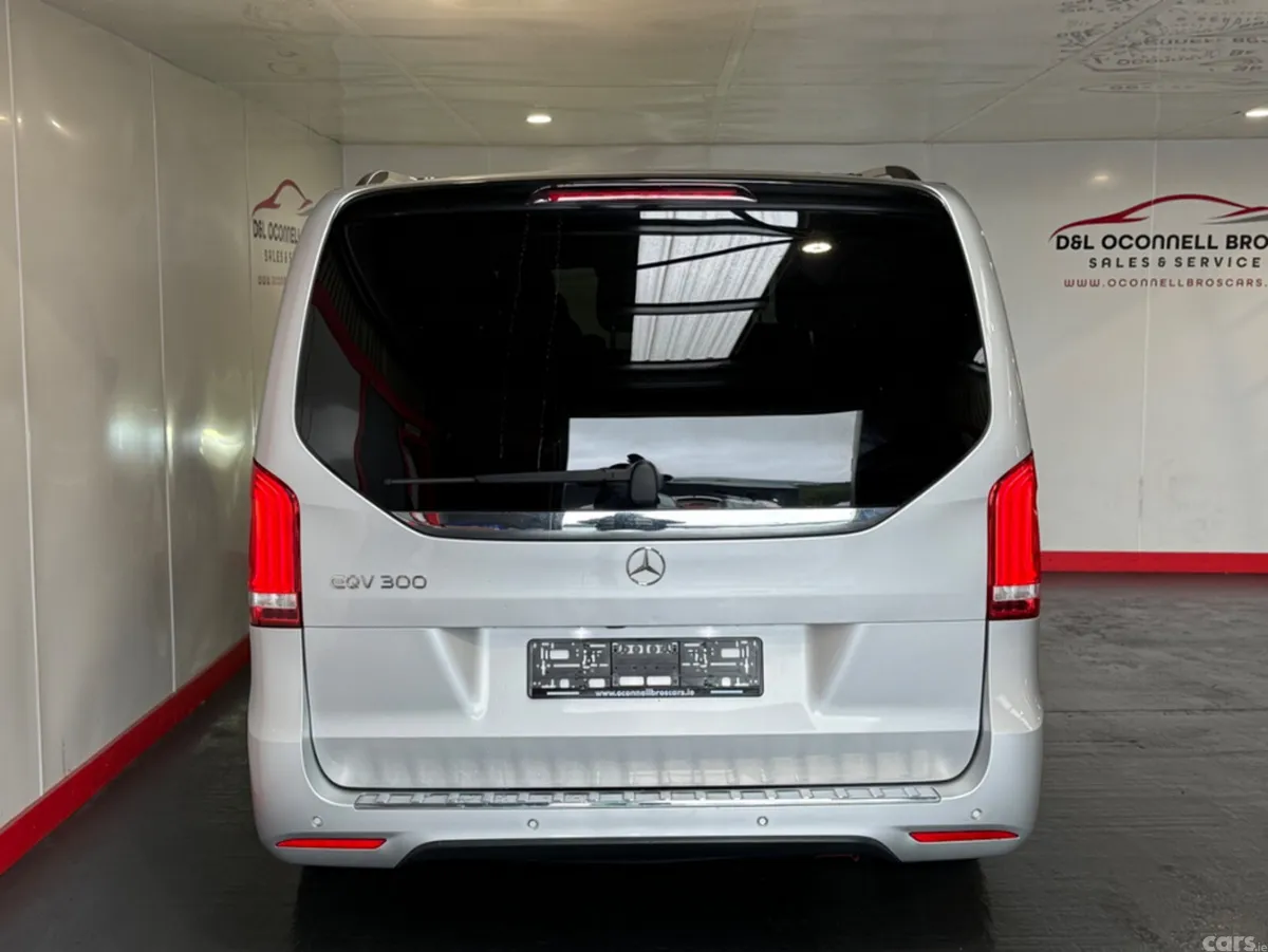 Mercedes-Benz EQV MPV, Electric, 2022, Silver