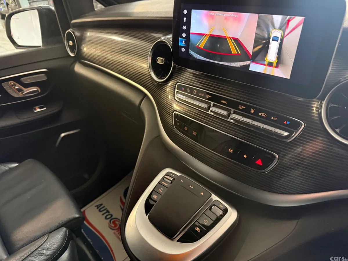 Mercedes-Benz EQV MPV, Electric, 2022, Silver