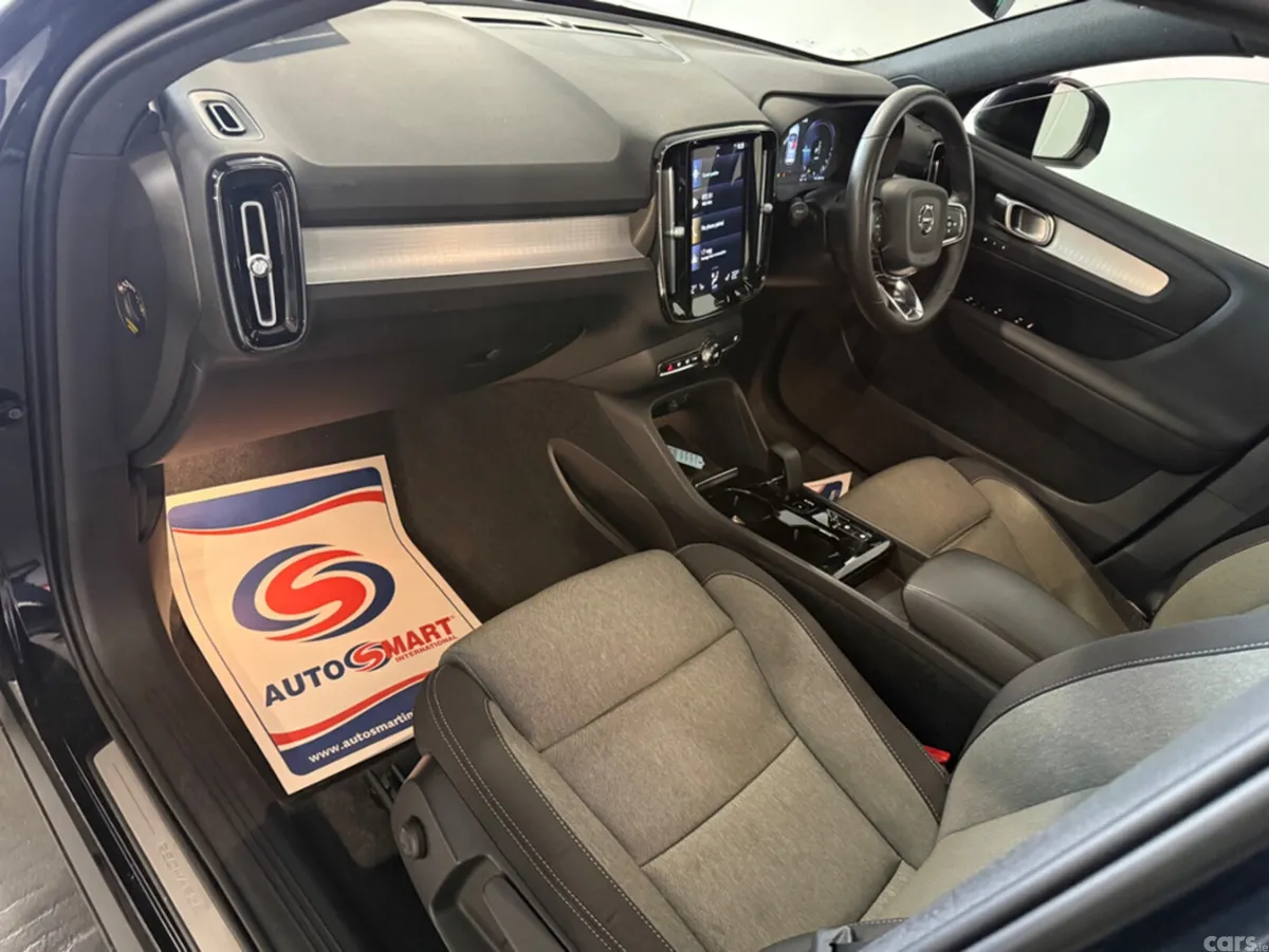 Volvo XC40 Estate, Petrol Plug-in Hybrid, 2023, Black