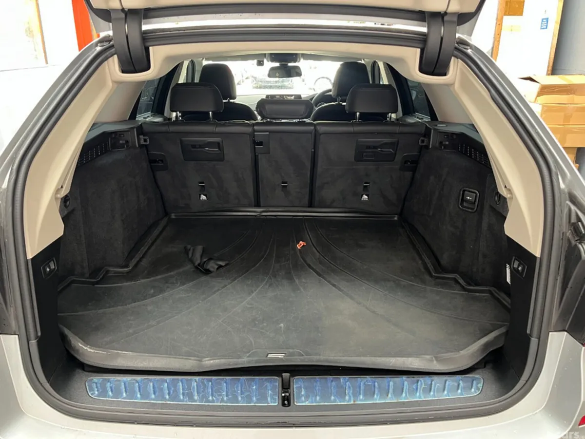 BMW 3-Series Estate, Diesel, 2019, Silver