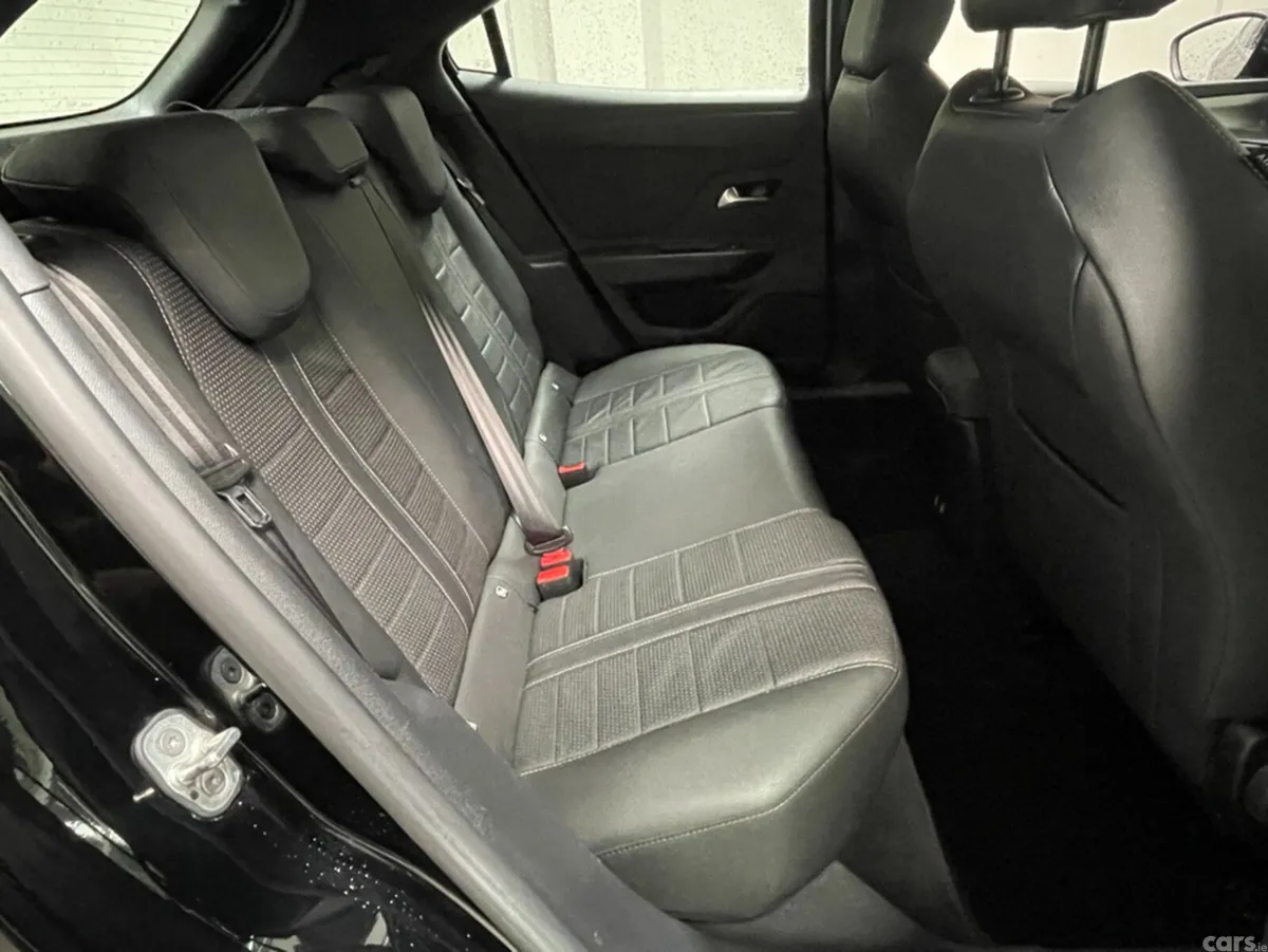 Opel Mokka MPV, Petrol, 2023, Black
