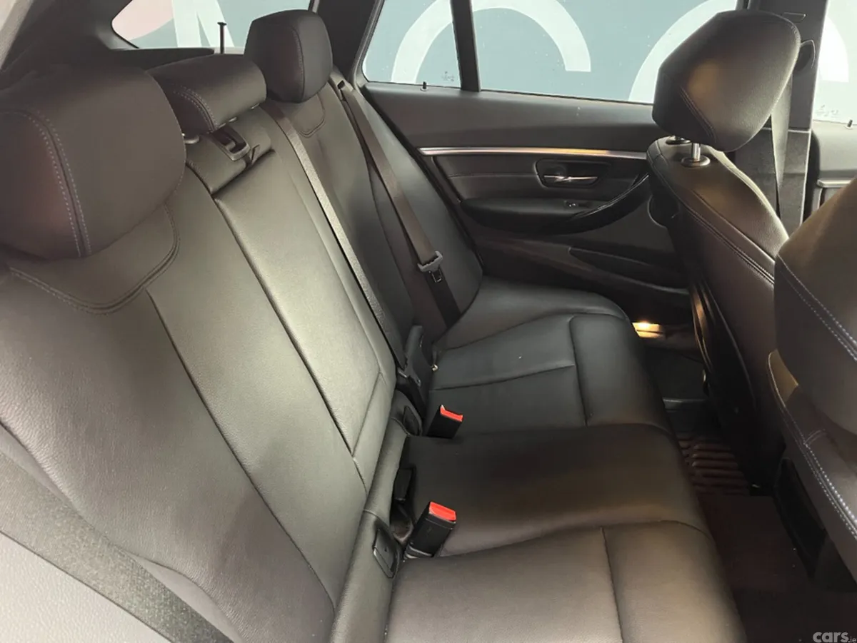 BMW 3-Series Estate, Diesel, 2019, White