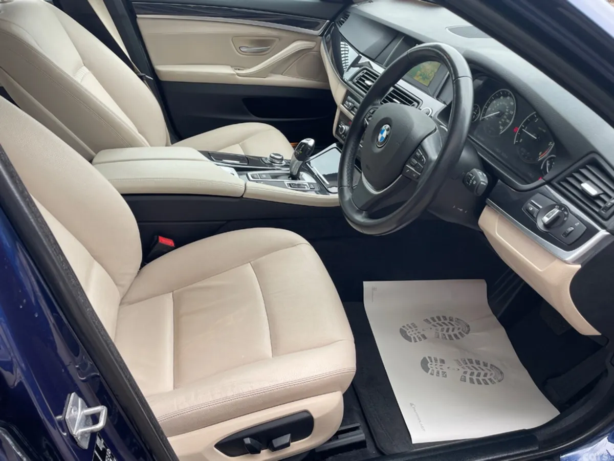 BMW 5-Series Estate, Diesel, 2016, Blue