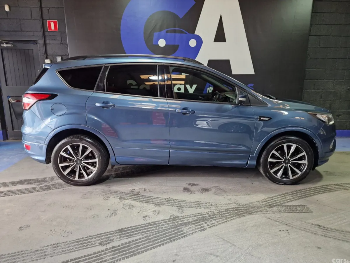 Ford Kuga SUV, Diesel, 2019, Blue