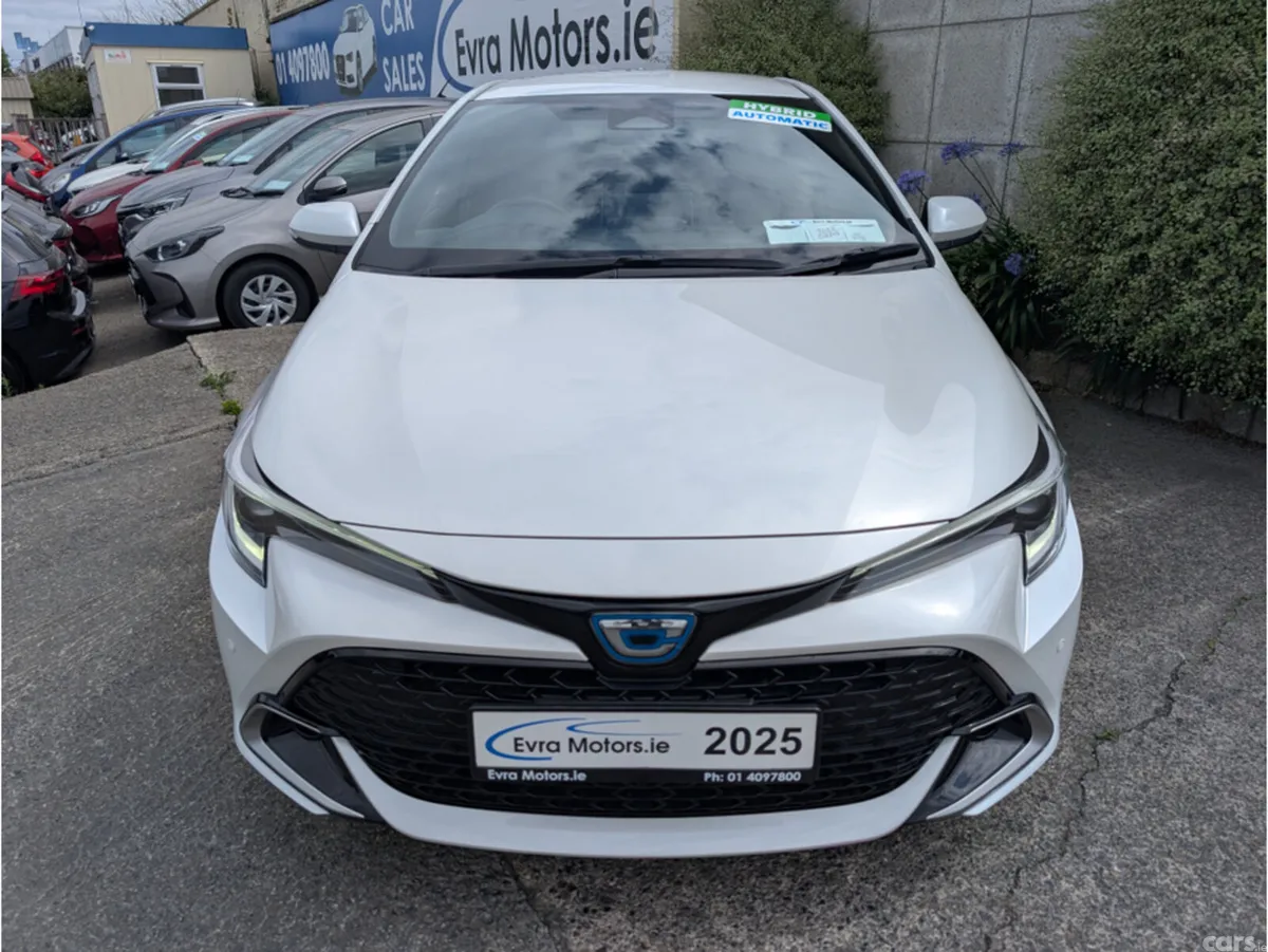 Toyota Corolla Hatchback, Petrol Hybrid, 2025, White