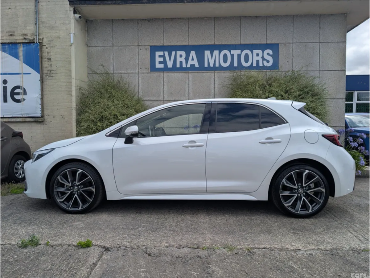 Toyota Corolla Hatchback, Petrol Hybrid, 2025, White