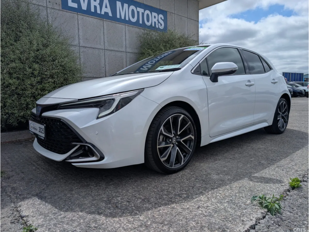 Toyota Corolla Hatchback, Petrol Hybrid, 2025, White