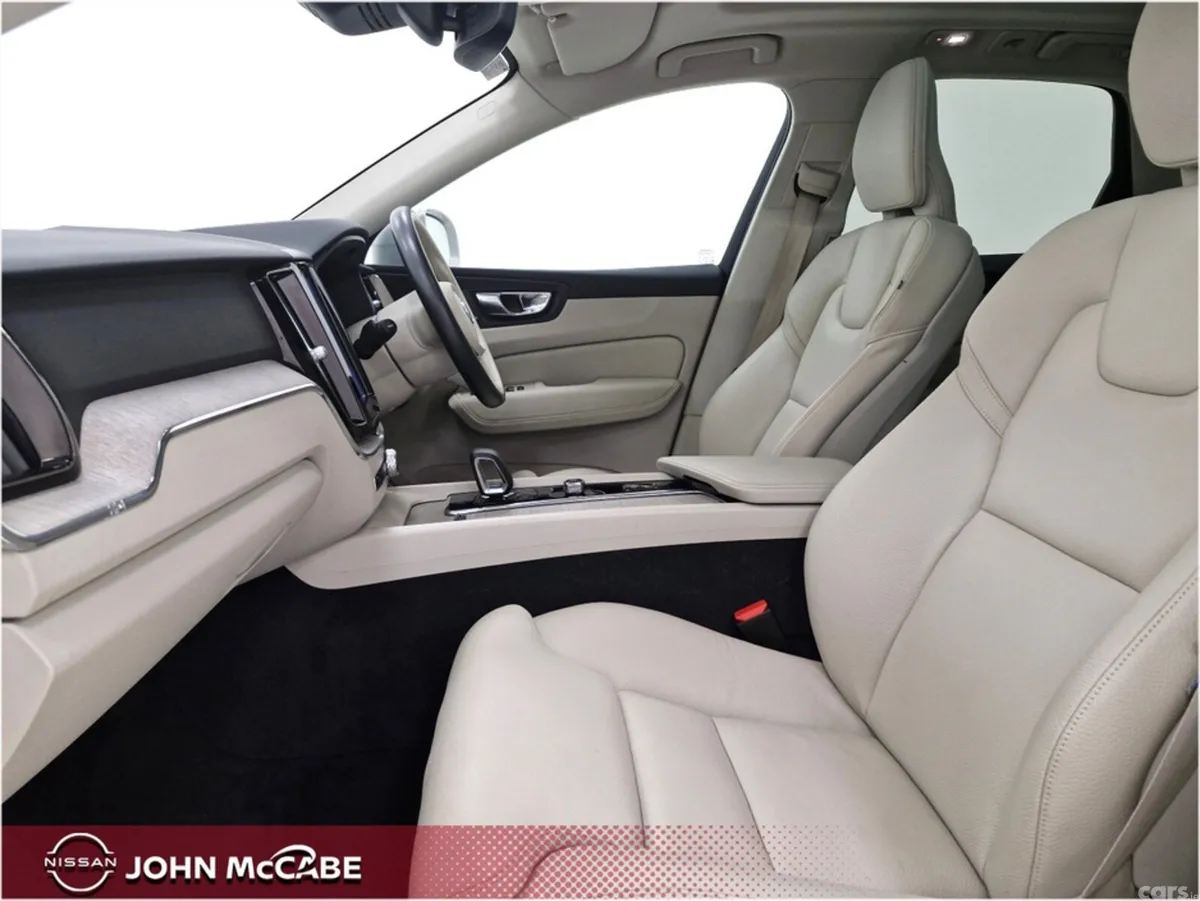 Volvo XC60 SUV, Petrol Plug-in Hybrid, 2022, Grey