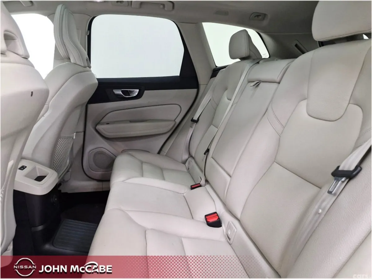 Volvo XC60 SUV, Petrol Plug-in Hybrid, 2022, Grey