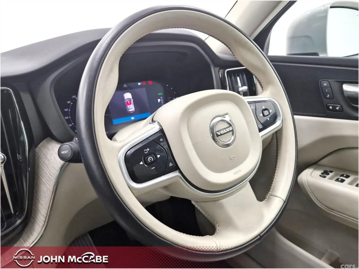Volvo XC60 SUV, Petrol Plug-in Hybrid, 2022, Grey
